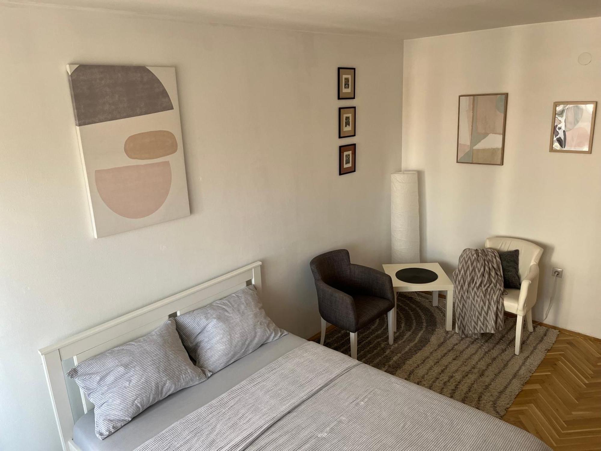 Nikola Ns2 Apartment โนวีซาด ภายนอก รูปภาพ